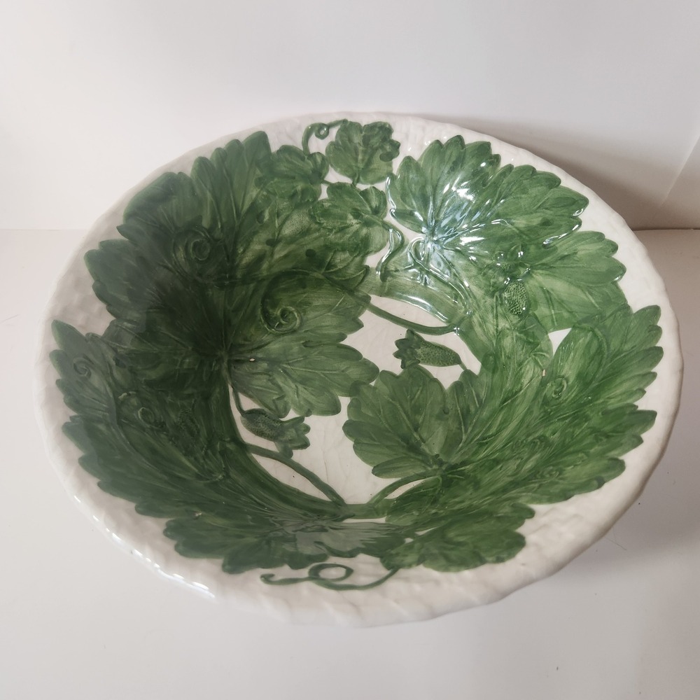 Vintage Bordallo Pinheiro Portugal Green Leaf Majolica Serving Bowl 11.5 Inch